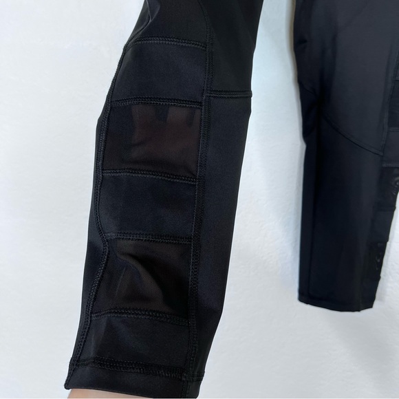 Forever 21 Sheer Cut Out Workout Leggings - Picture 6 of 6